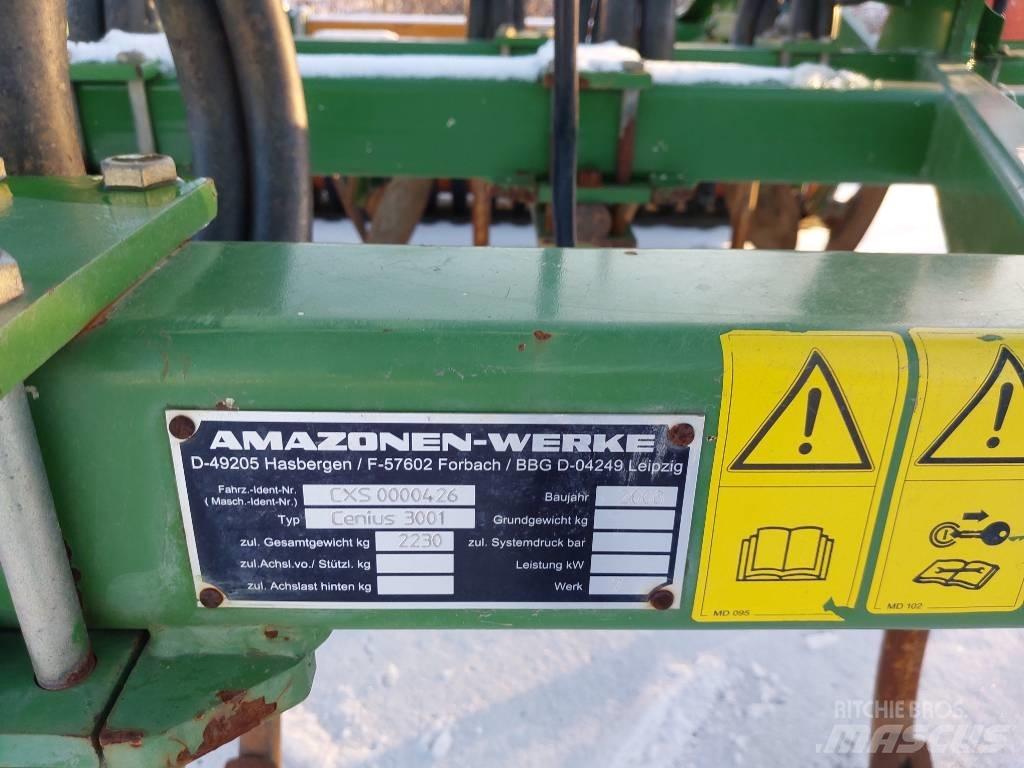 Amazone Cenius 3001 中耕管理機