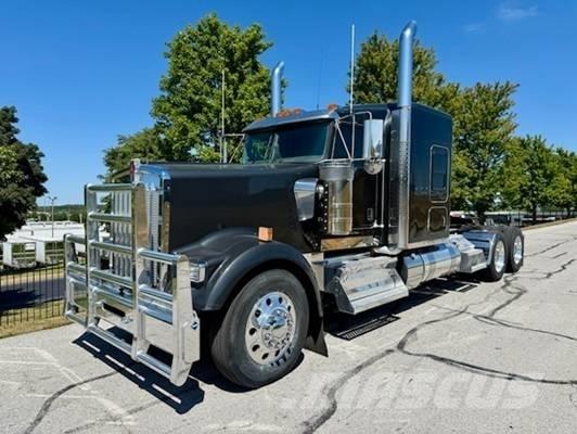 Kenworth W 900 曳引機組件