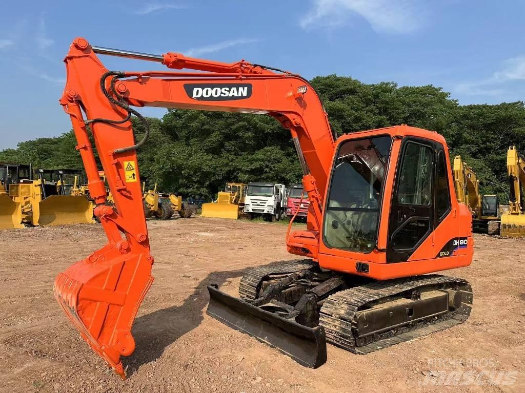 Doosan DH 80 中型挖土機/掘鑿機/挖掘機 7t-12t
