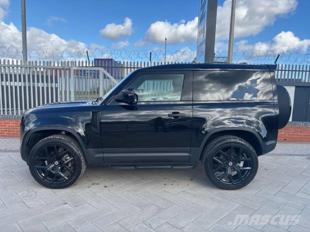 Land Rover Defender 廂式貨物運輸車