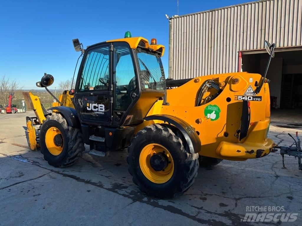 JCB 540-170 伸縮臂操作車