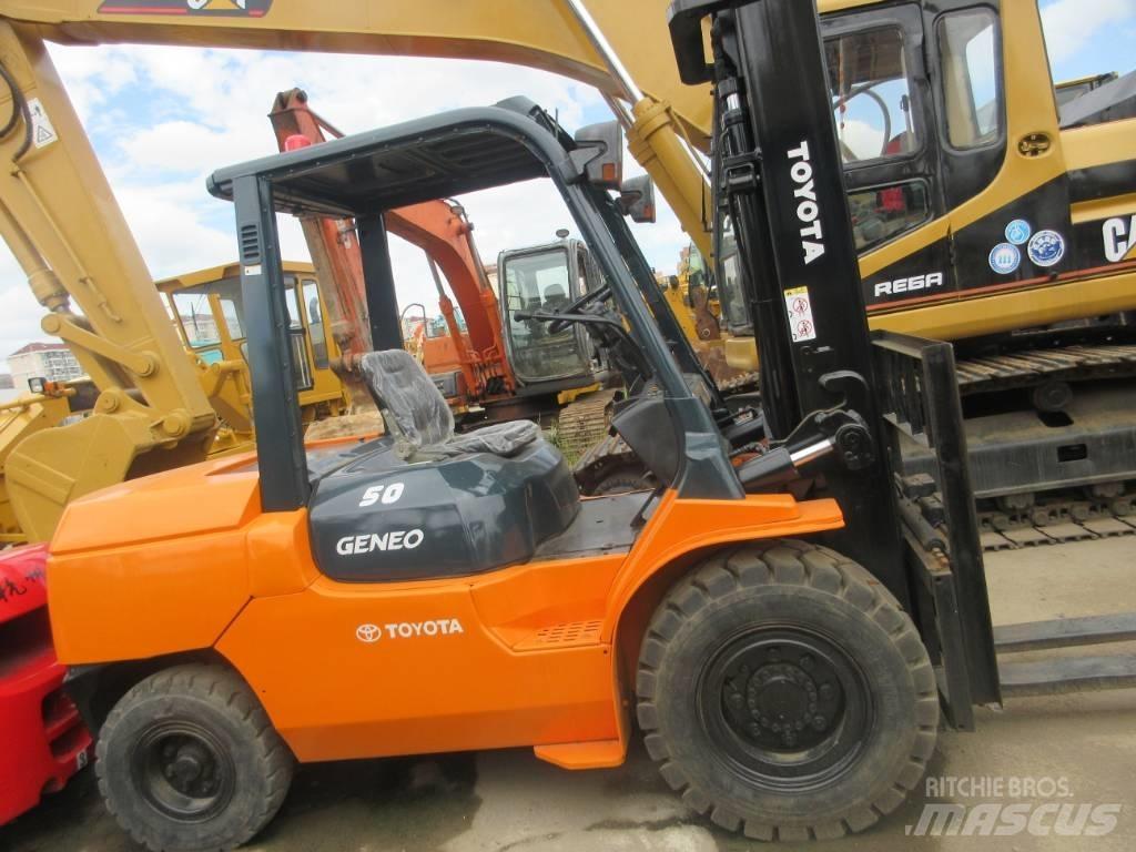 Toyota FD 50 柴油卡車