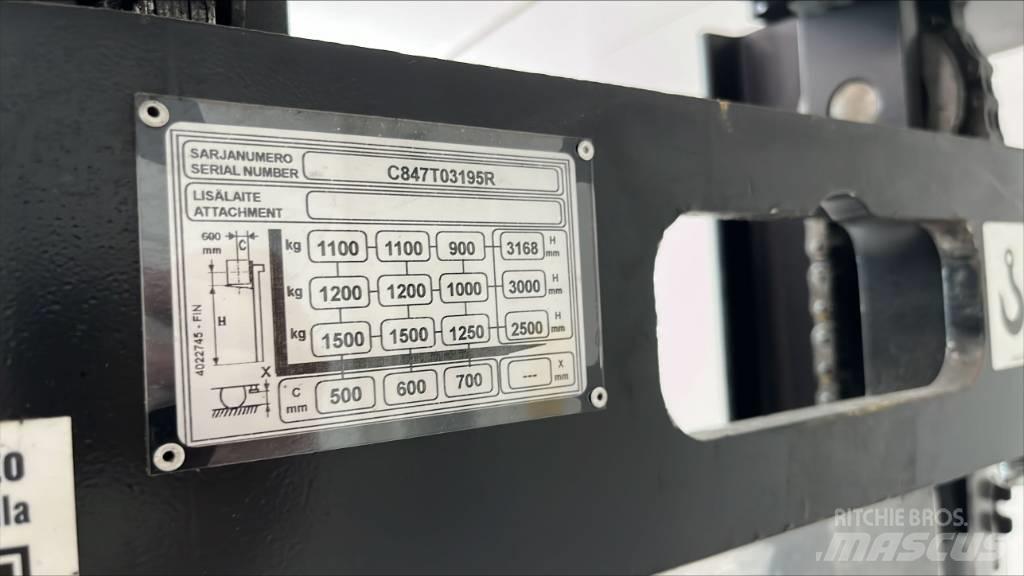 Yale MS15X 自走式堆積機