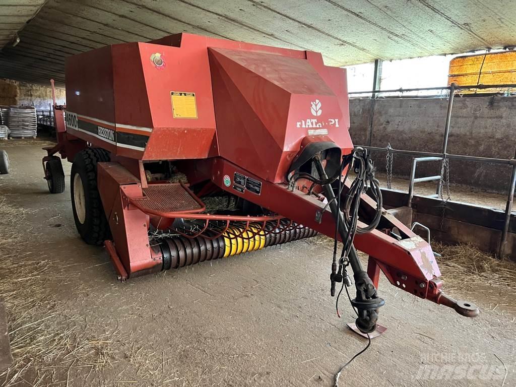 Hesston 4600 方形打捆機