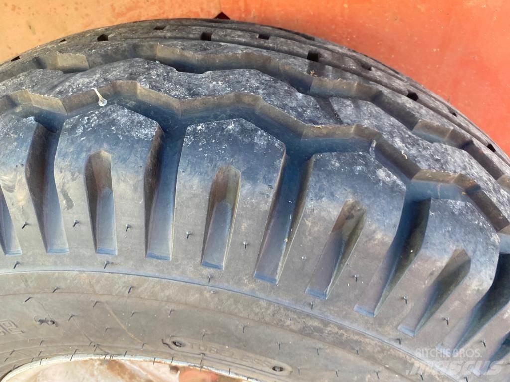 Hesston 4600 方形打捆機