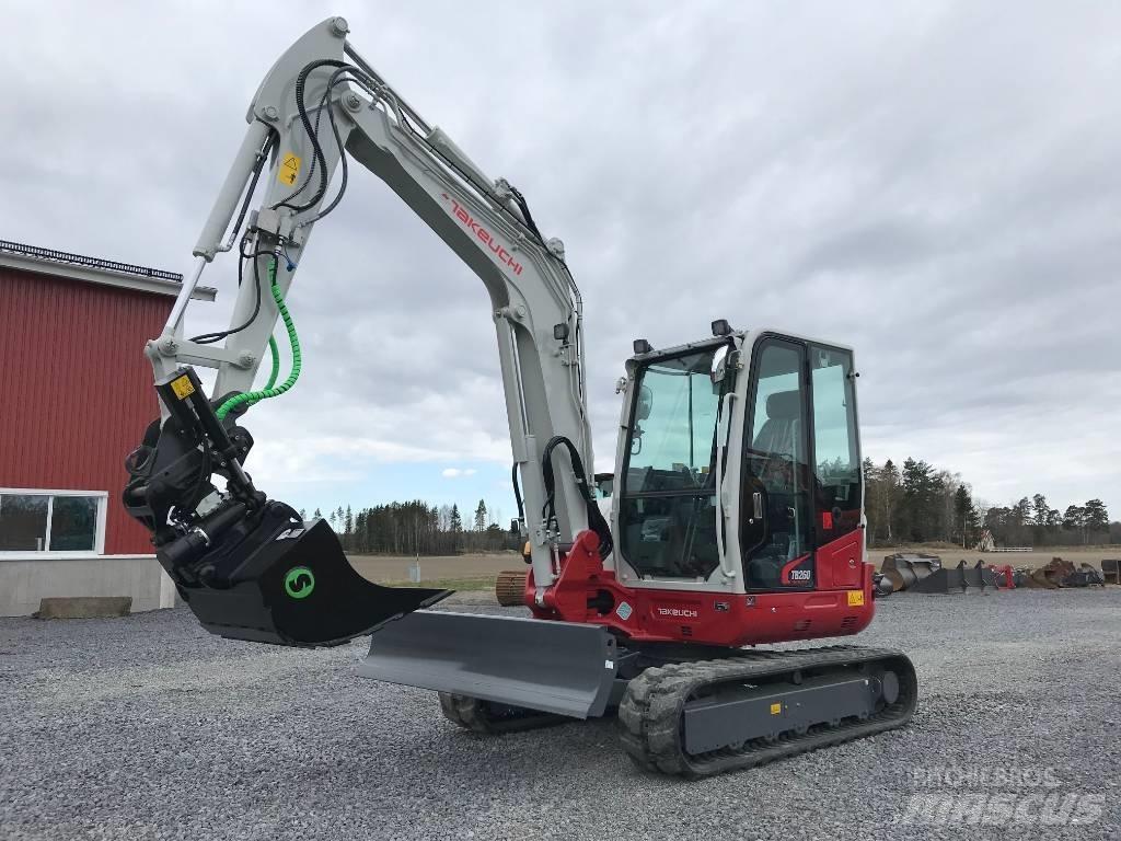 Takeuchi TB260 小型挖土機/掘鑿機<7t(小型挖掘機)