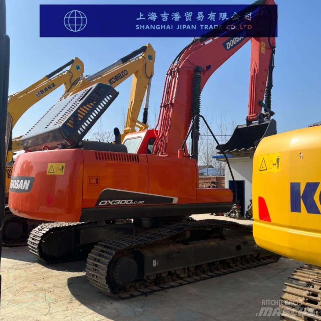 Doosan DX 300 履帶式 挖土機/掘鑿機/挖掘機