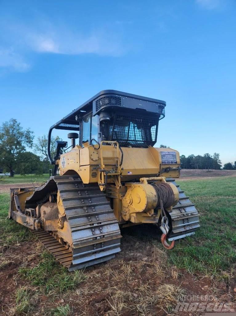CAT D 6 履帶推土機