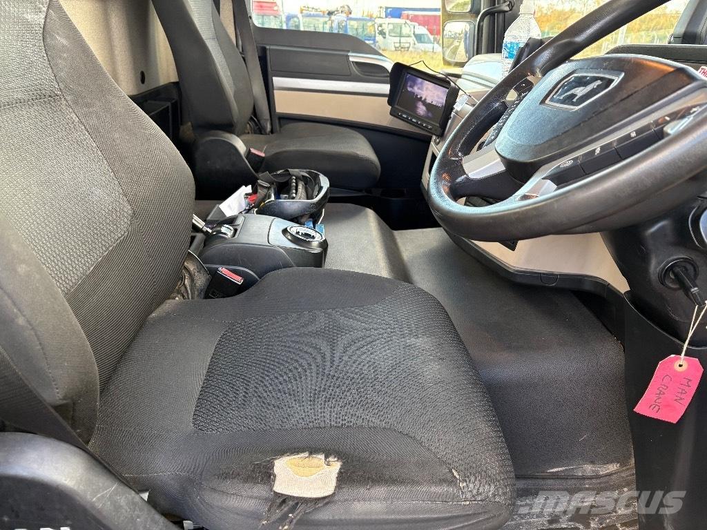 MAN TGM 15.250 起重機卡車