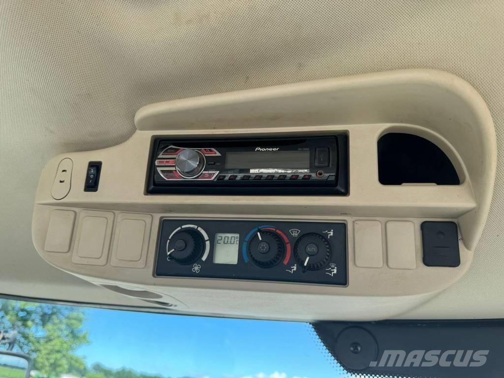 John Deere 6170 R 曳引機