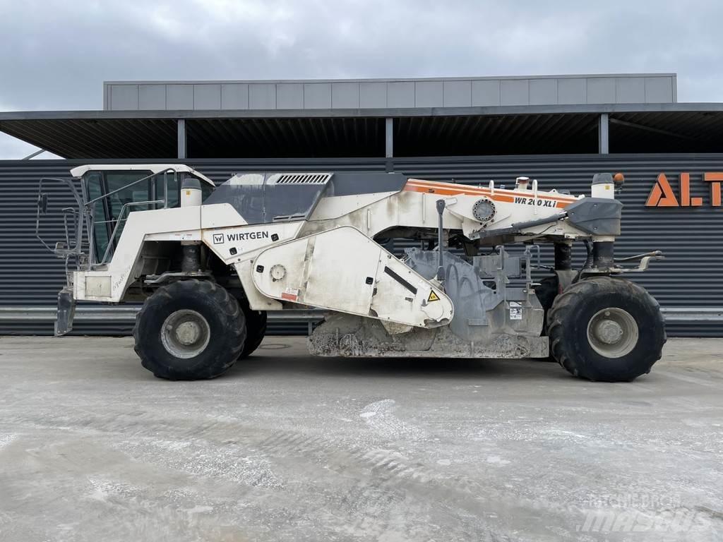 Wirtgen WR 200 XLI 瀝青再生設備