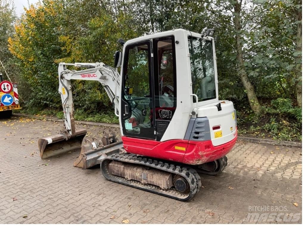 Takeuchi TB228 小型挖土機/掘鑿機<7t(小型挖掘機)