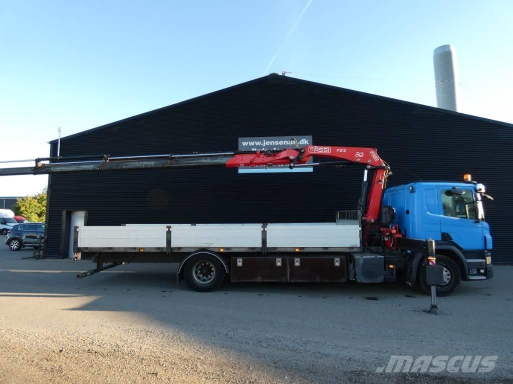 Scania P 320 起重機卡車