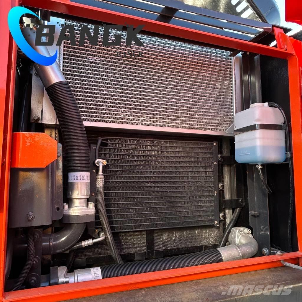 Doosan DX225LCA 履帶式 挖土機/掘鑿機/挖掘機