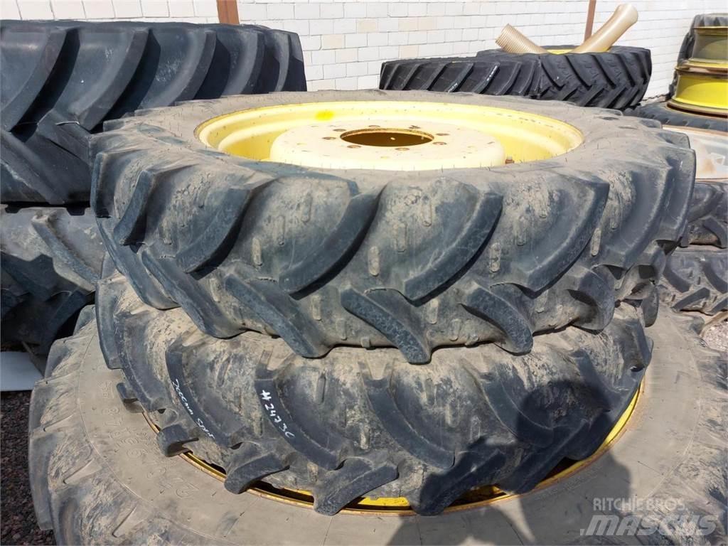 Kleber 270/95R32 輪胎、車輪和輪圈