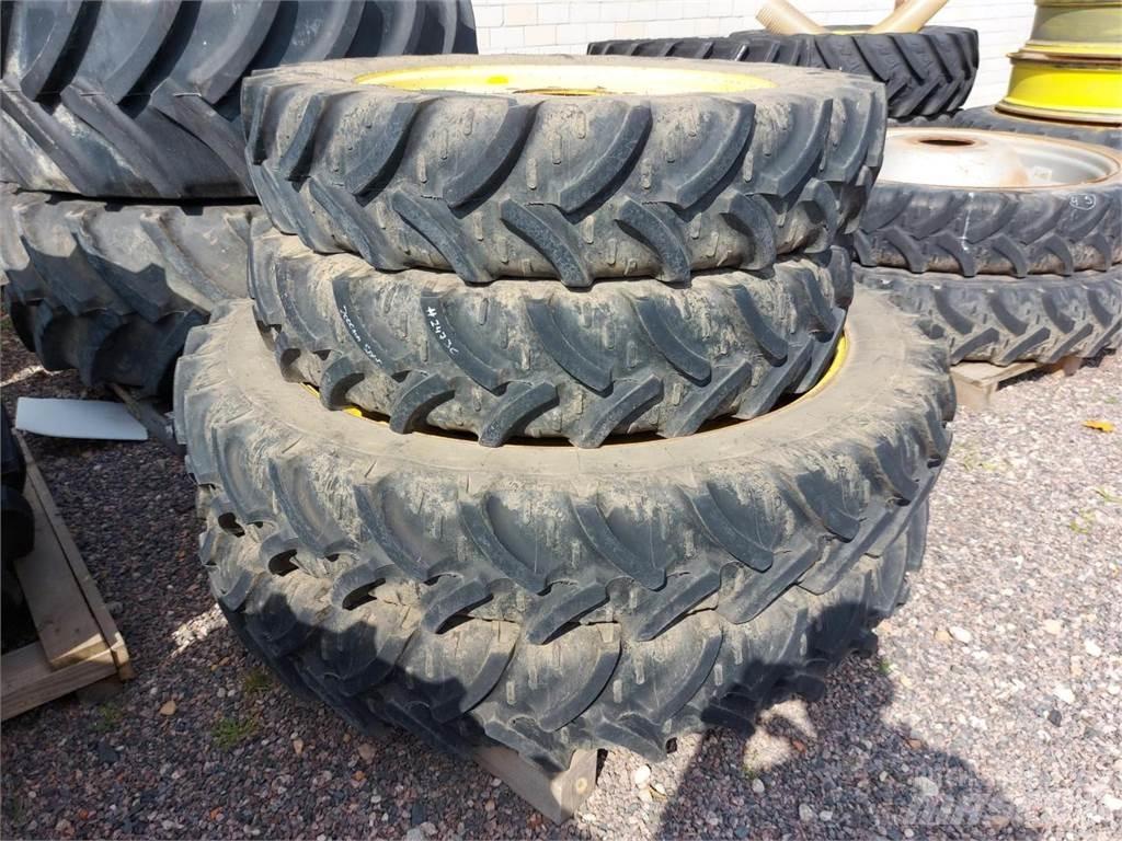 Kleber 270/95R32 輪胎、車輪和輪圈