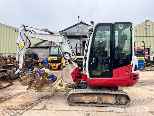 Takeuchi TB 230 小型挖土機/掘鑿機<7t(小型挖掘機)