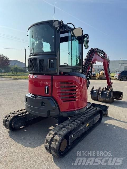 Yanmar Vio 38-6 小型挖土機/掘鑿機<7t(小型挖掘機)