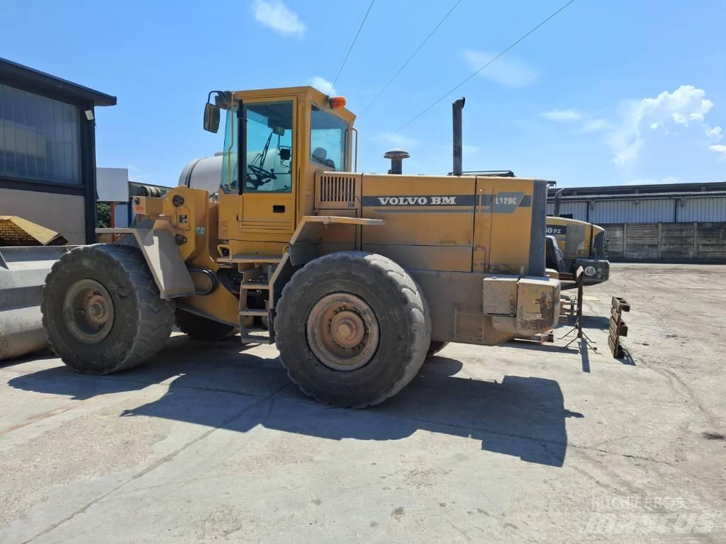 Volvo L 120 C 輪胎式裝載機