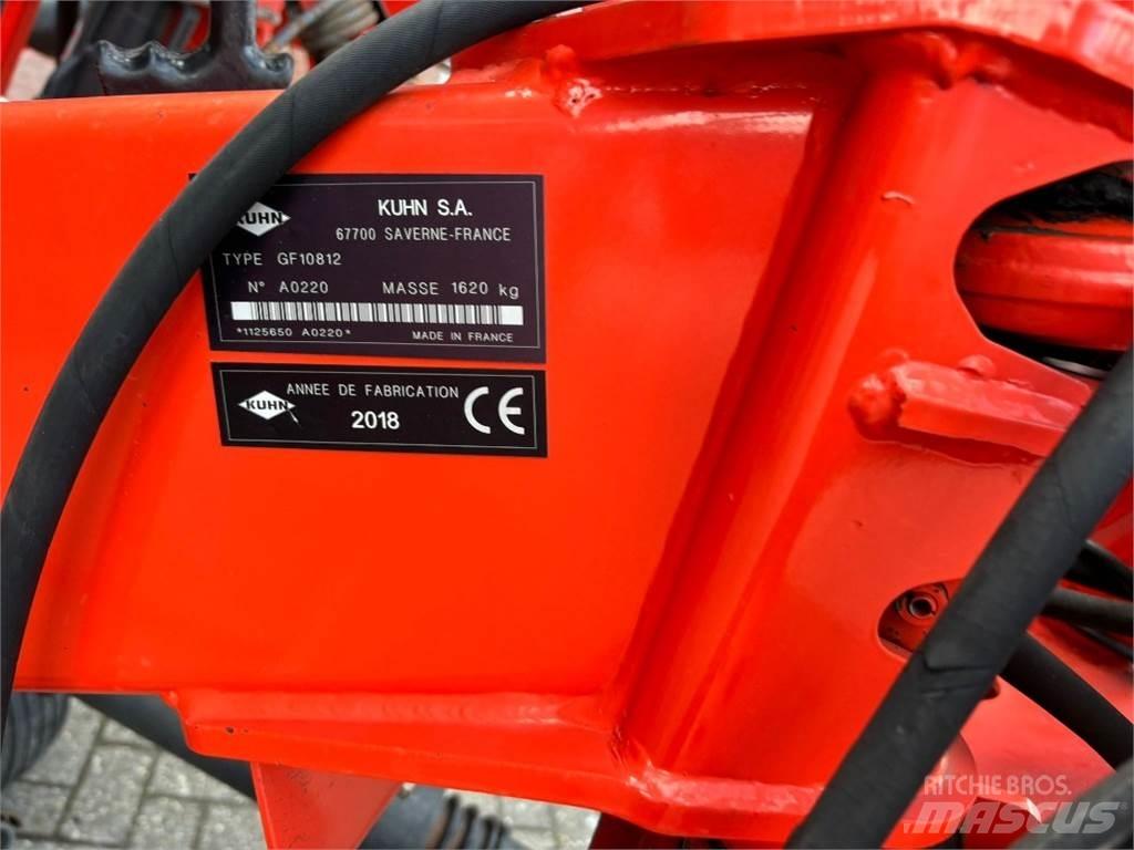 Kuhn GF10812 耙與翻草機