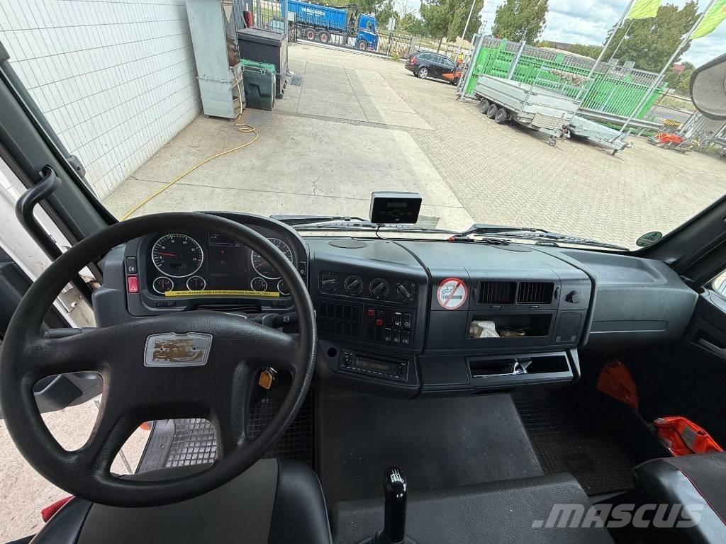 Palfinger P 300 KS 卡車裝載高空作業車