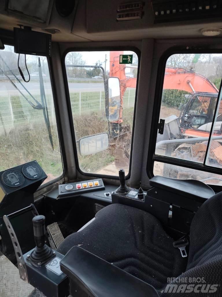 Bomag BC 972 RB 廢棄物壓實機