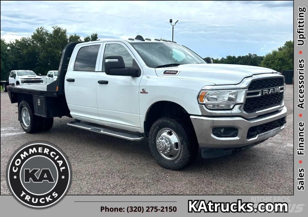 RAM 3500 TRADESMAN 平板式/側卸式卡車
