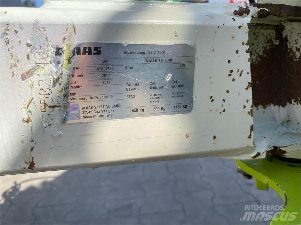 CLAAS Volto 1100T 耙與翻草機