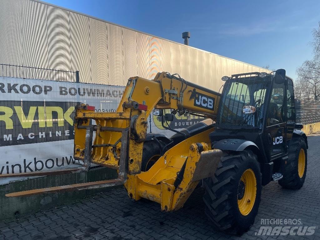 JCB 533-105 伸縮臂操作車
