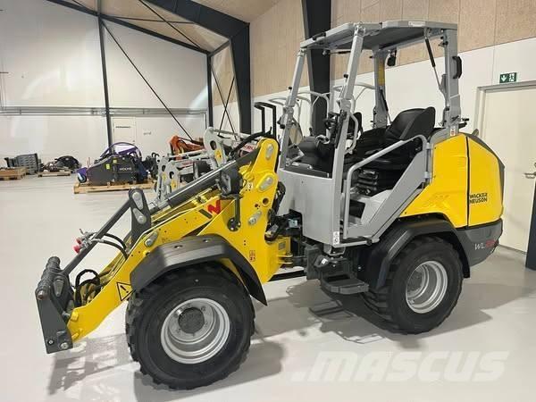 Wacker Neuson WL 28 輪胎式裝載機