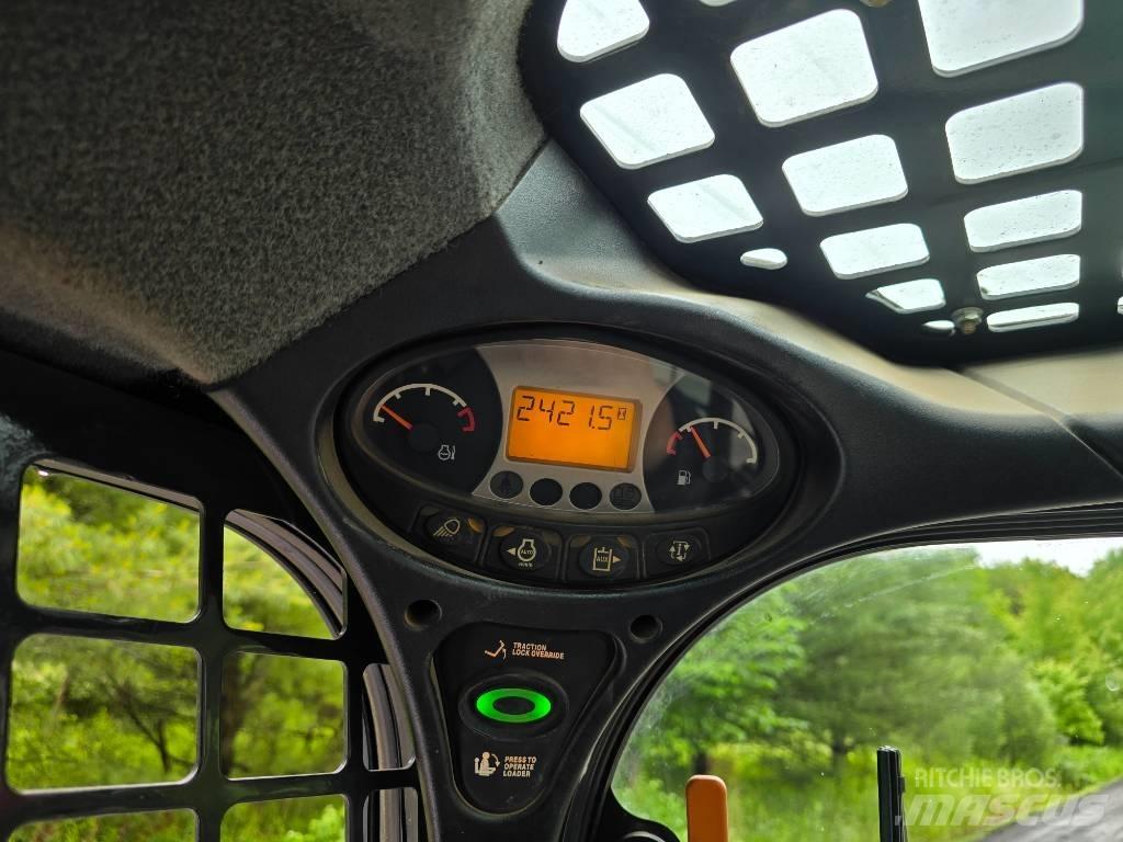 Baark T 770 滑移轉向裝載機
