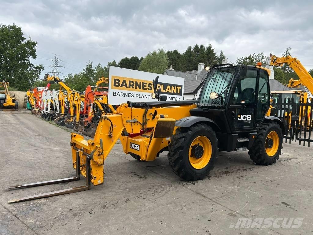 JCB 540-140 伸縮臂操作車