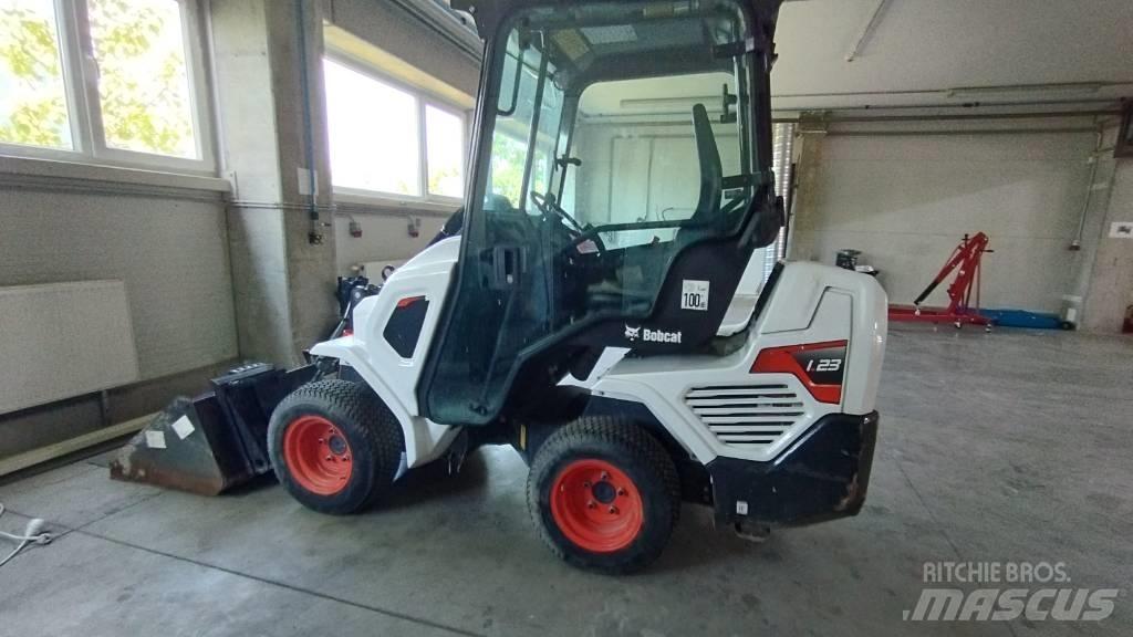 Bobcat L 23 小型裝載機