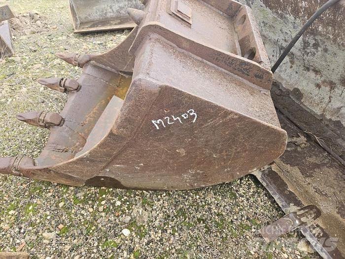 Mecalac 12MXT 鏟斗