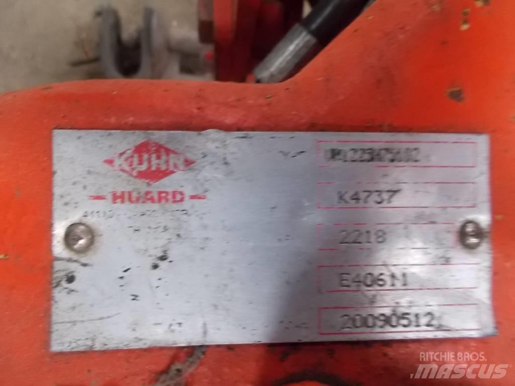Kuhn Vari-Master 122 雙向犁