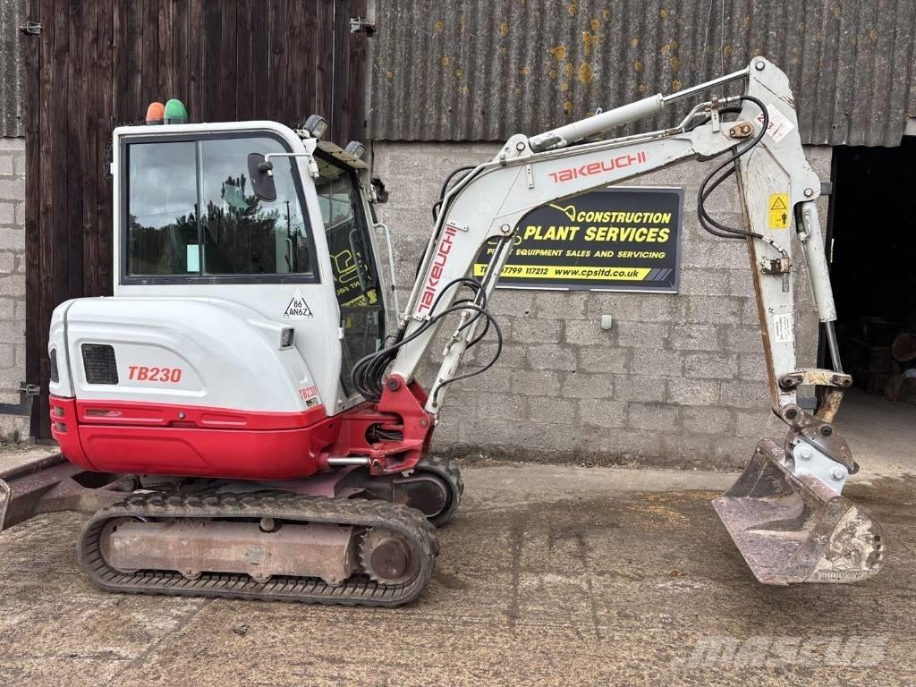 Takeuchi TB 230 小型挖土機/掘鑿機<7t(小型挖掘機)