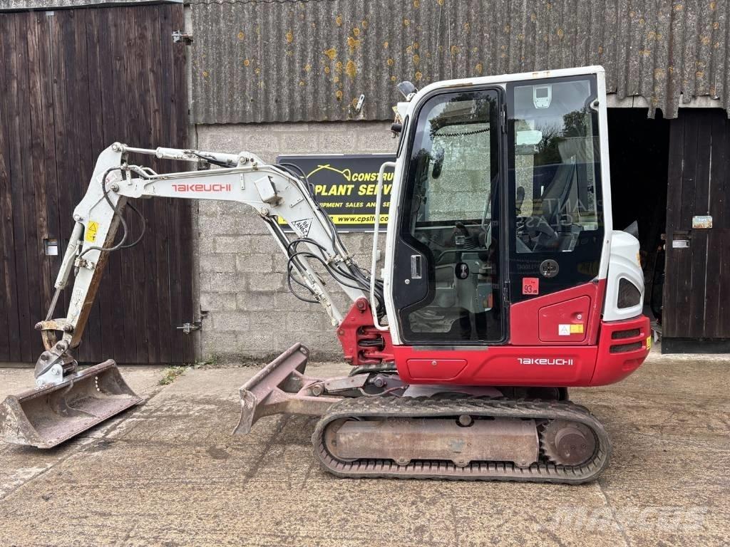 Takeuchi TB 230 小型挖土機/掘鑿機<7t(小型挖掘機)