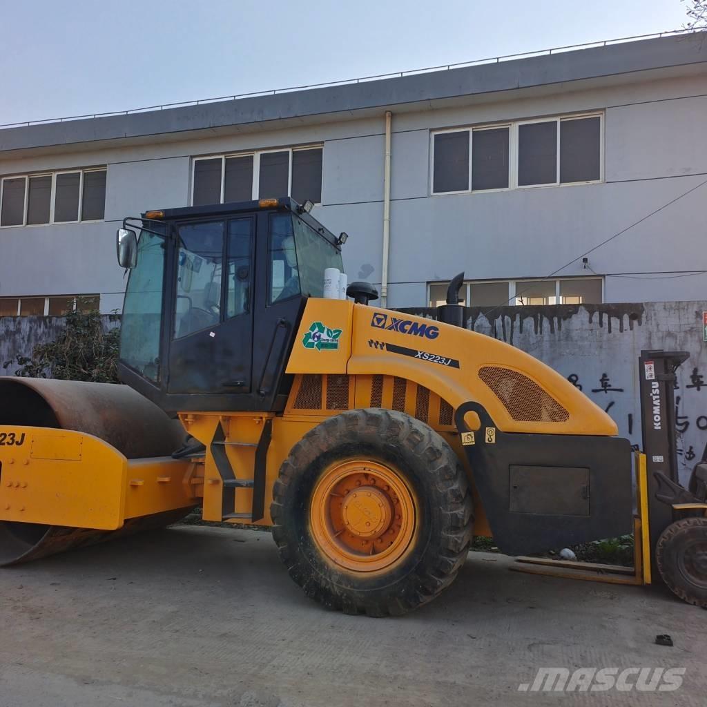 XCMG XS 223 J 單輪滾壓機