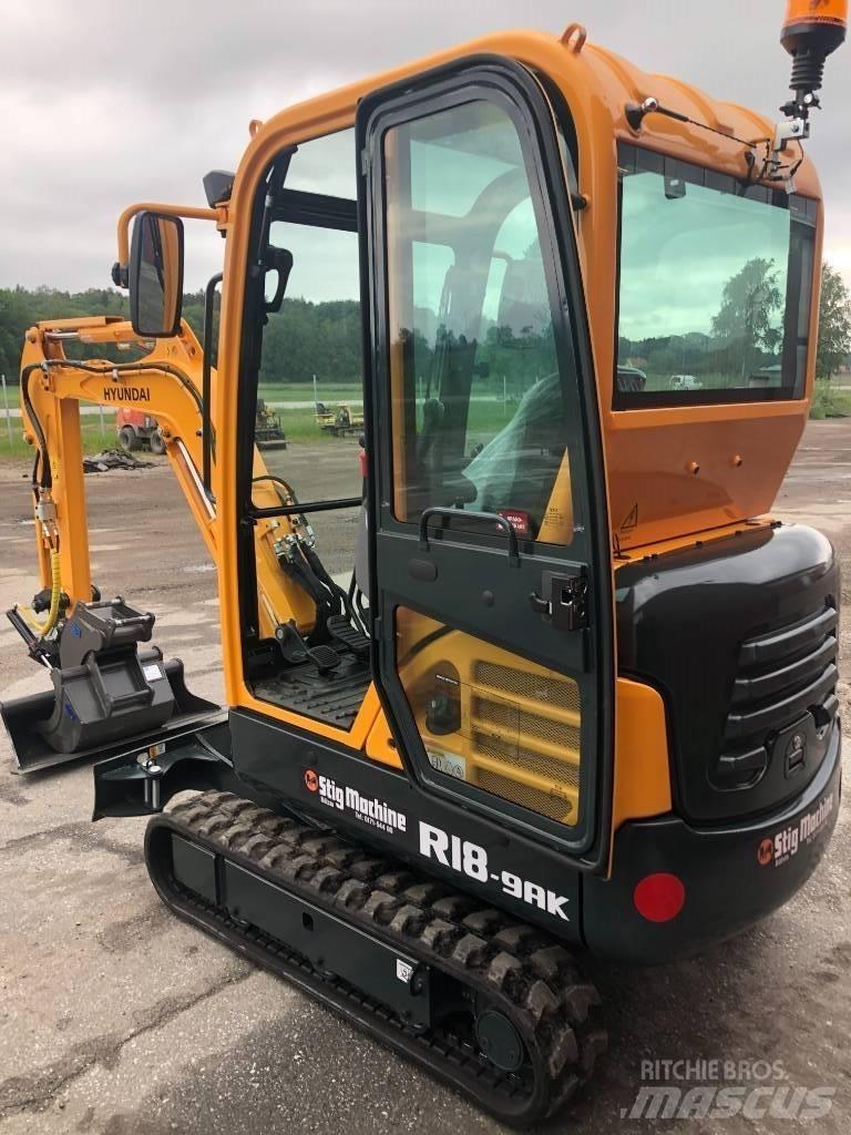 Hyundai R18 - 9AK 小型挖土機/掘鑿機<7t(小型挖掘機)