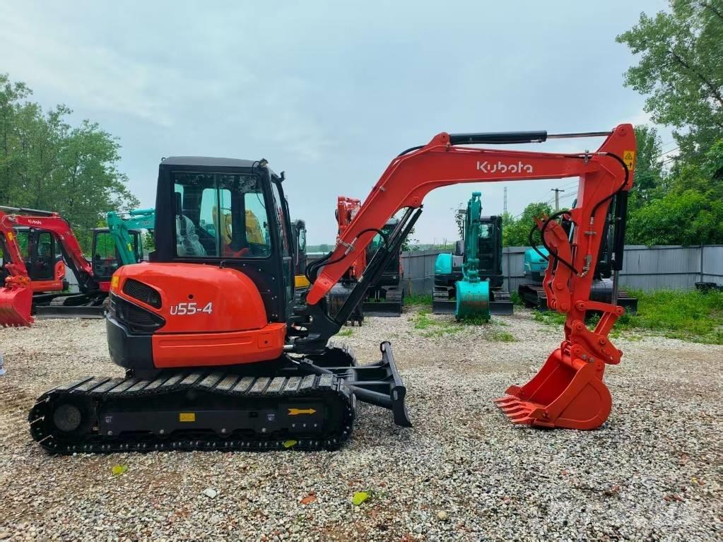 Kubota U 55-4 小型挖土機/掘鑿機<7t(小型挖掘機)