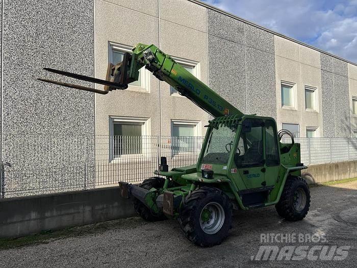 Merlo P35.13EVS 伸縮臂操作車