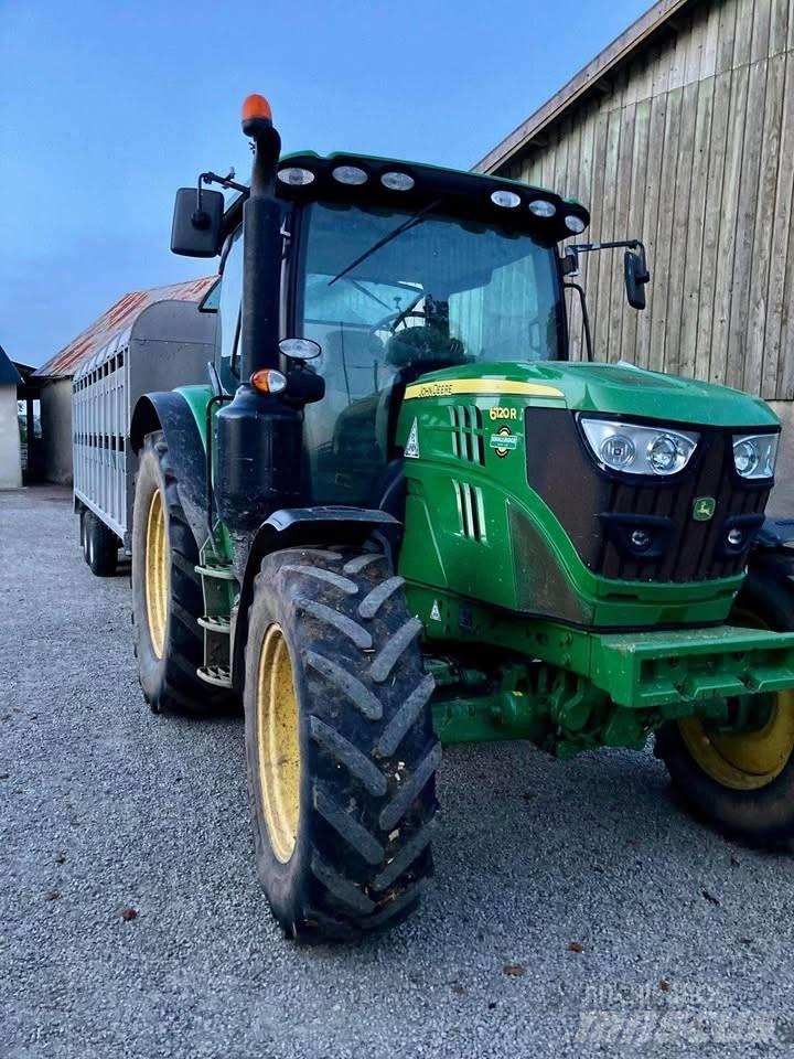 John Deere 6120 R 曳引機