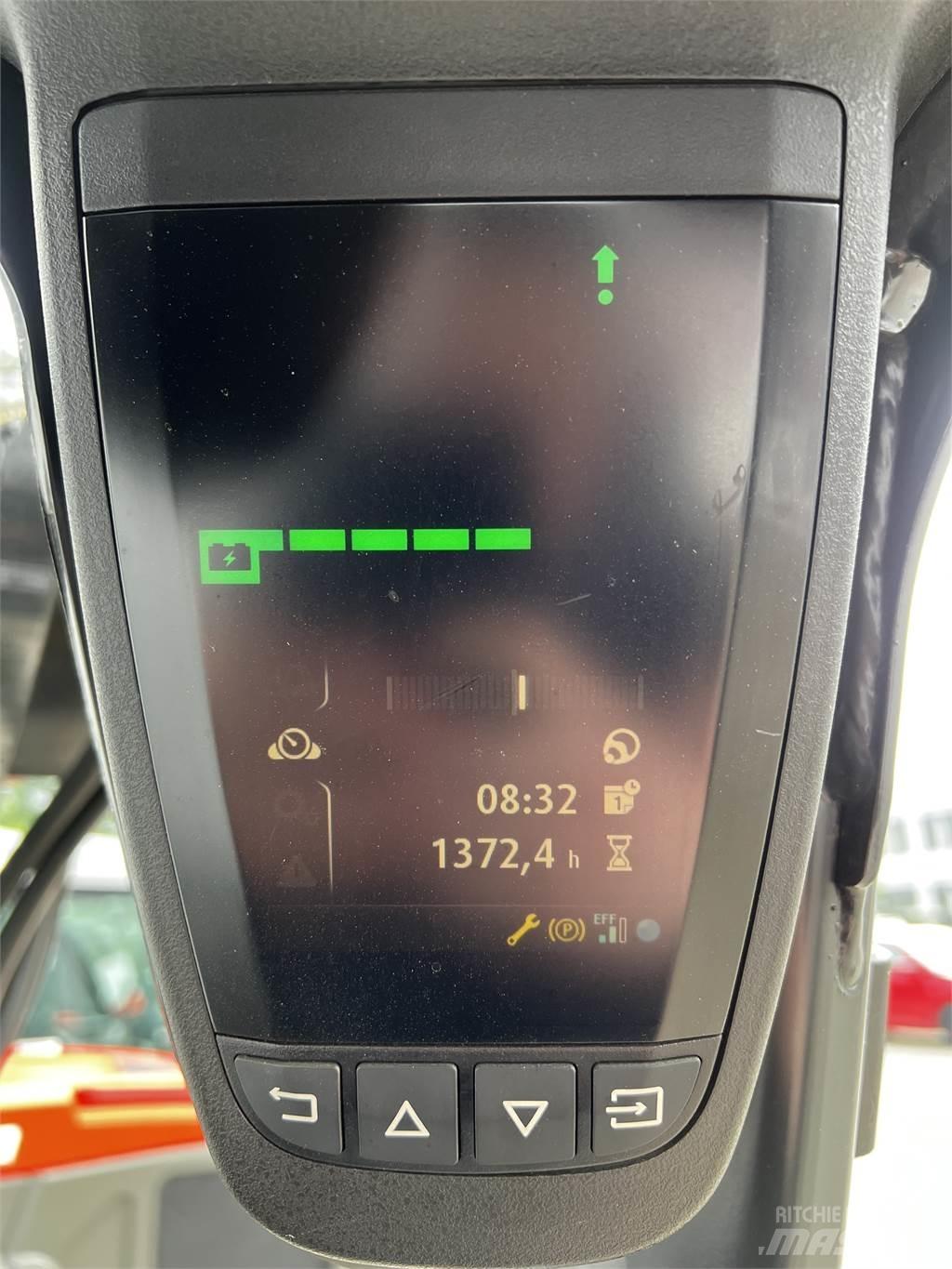 Linde E16C 電動堆高機