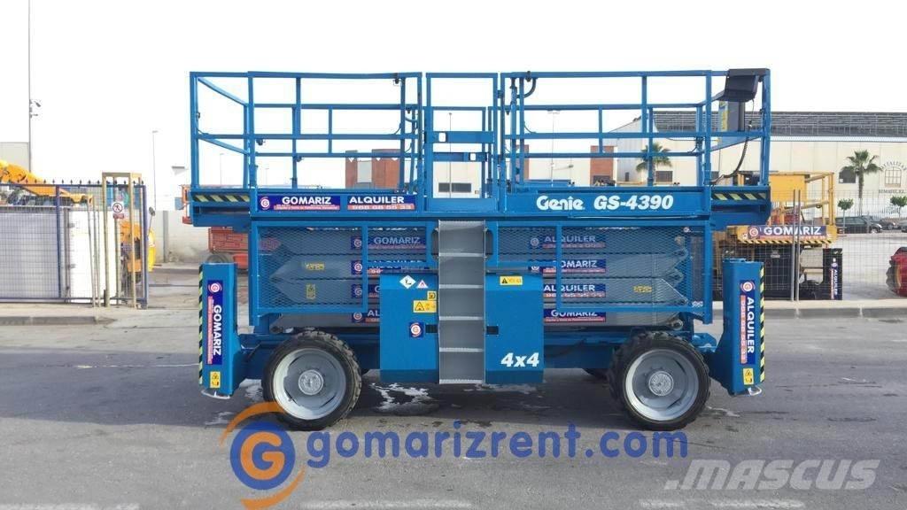 Genie GS 4390 剪式升降機