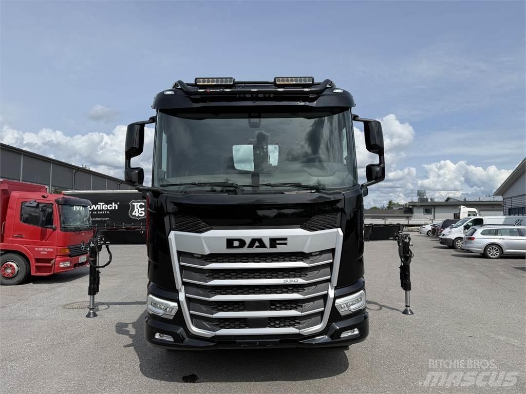 DAF XF 530 FAW 8X4 起重機卡車