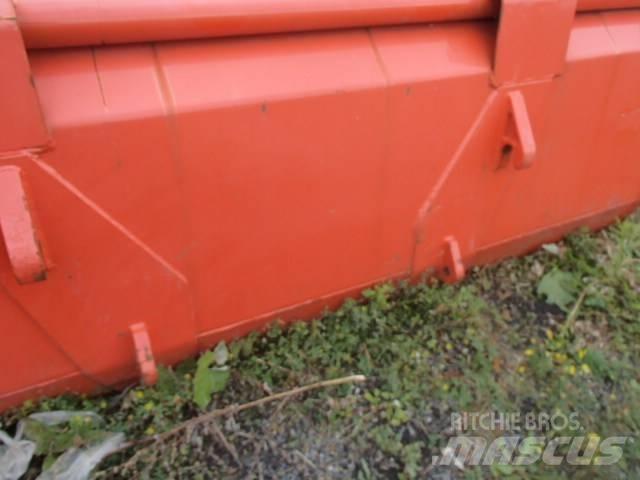 Kubota M 7151 曳引機