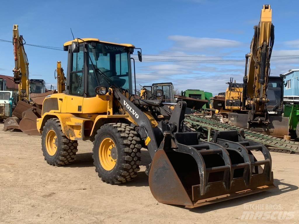 Volvo L 35 G 輪胎式裝載機