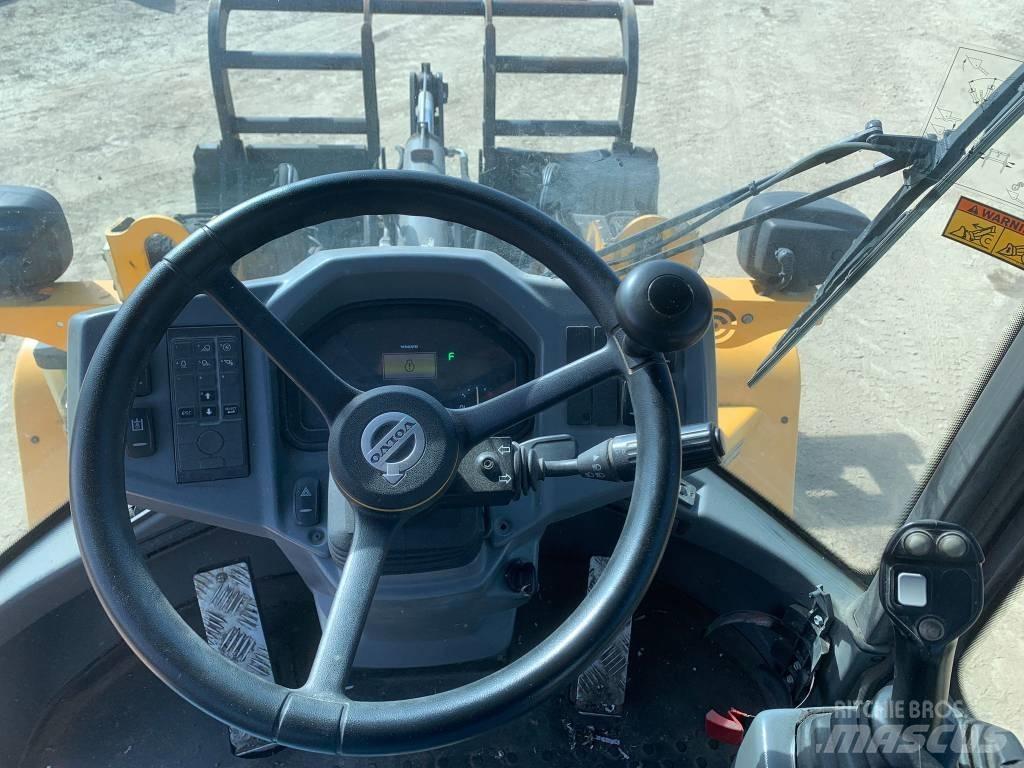 Volvo L 35 G 輪胎式裝載機