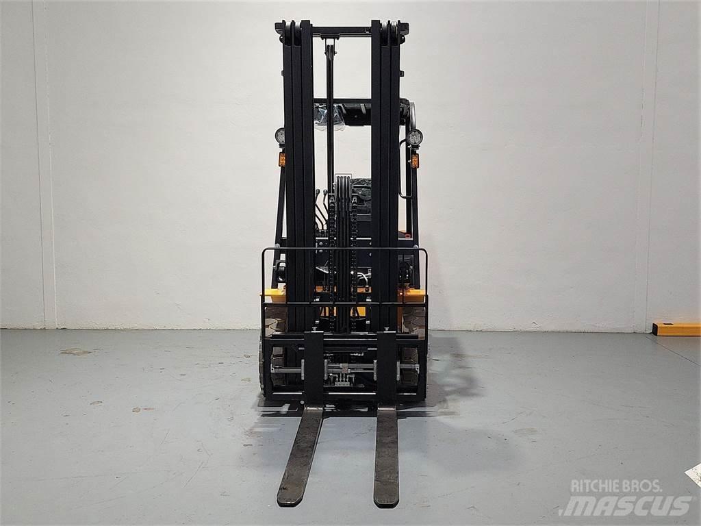  EFL252 Litio 電動堆高機