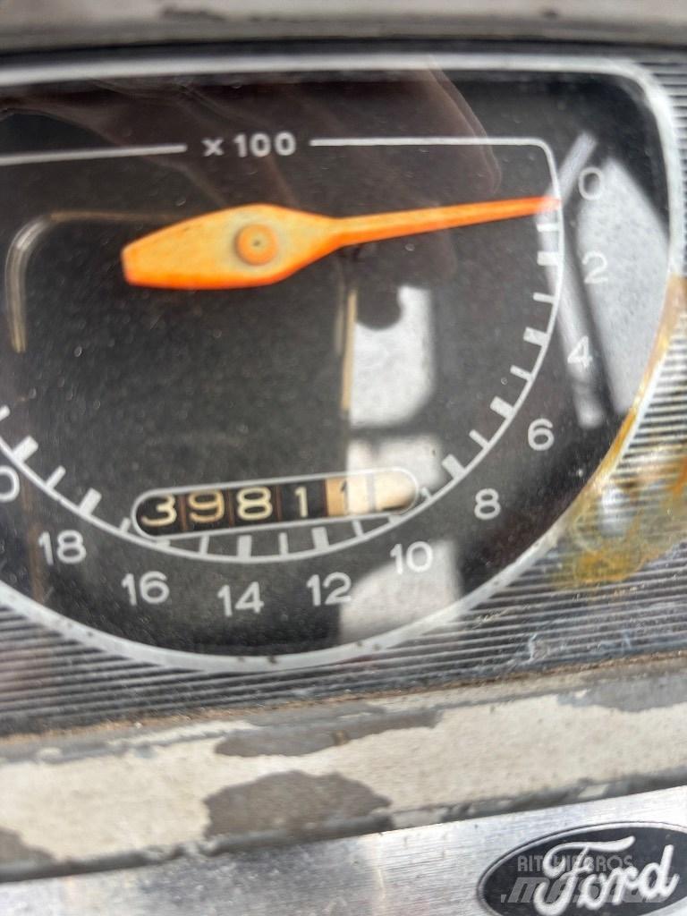 Ford 7000 曳引機